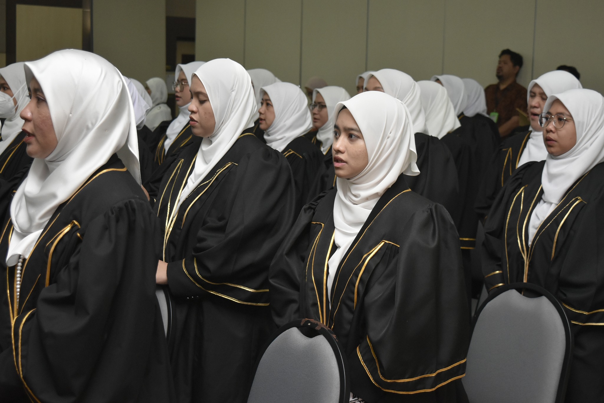 57 PEGUAM SYARIE NEGERI SELANGOR TERIMA SIJIL PENTAULIAHAN 4